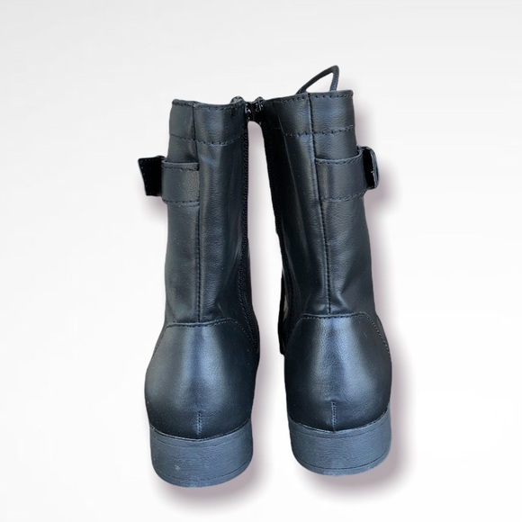 American Rag Boots - Picture 3 of 8